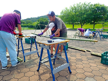 竹のソーメン流しセットづくり体験（2）